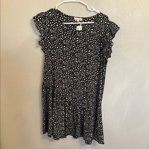 LA MIEL Black and White Sundress with Flutter Sleeves